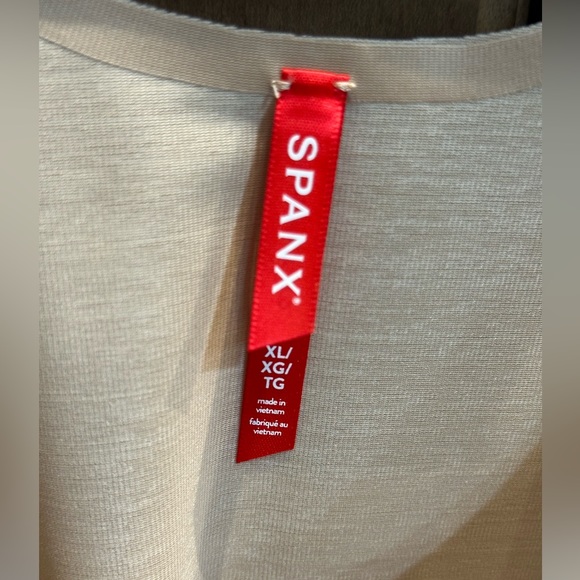 NWT - Spanx Thinstincts 2.0 Shaping Tank -
Size XL - Picture 7 of 14